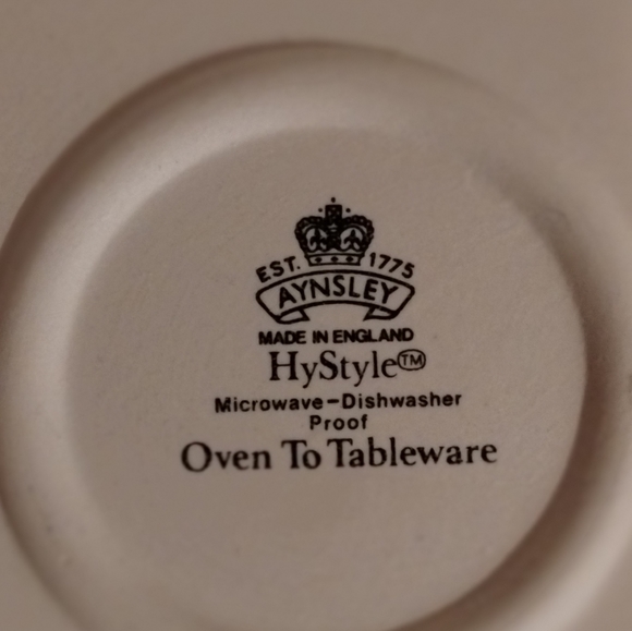 Cottage Garden by John Aynsley. 1- serving plate and 1- 8" Quiche Oven To Table - Picture 4 of 7